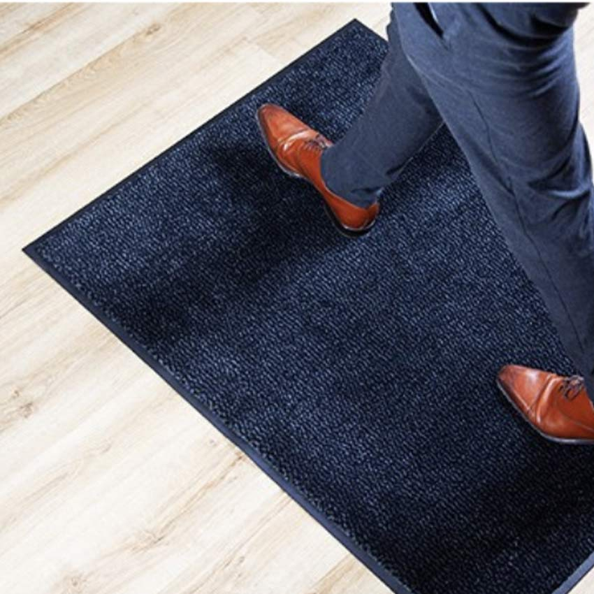 Comment choisir un tapis d'entrée absorbant ?